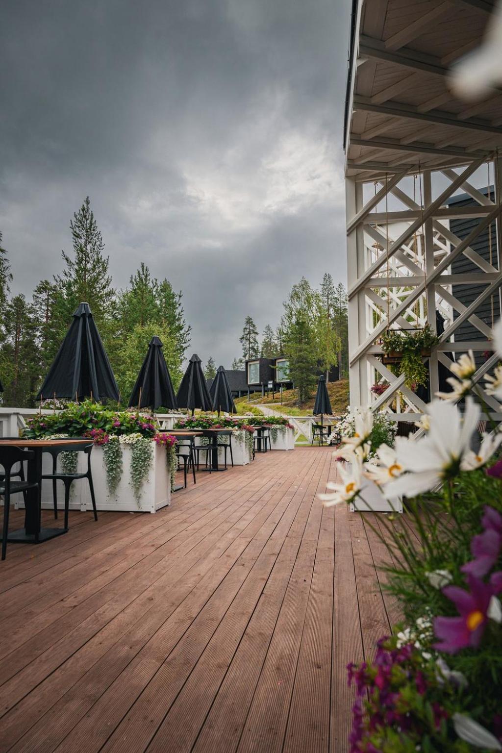Arctic Treehouse Hotel Rovaniemi Exterior photo